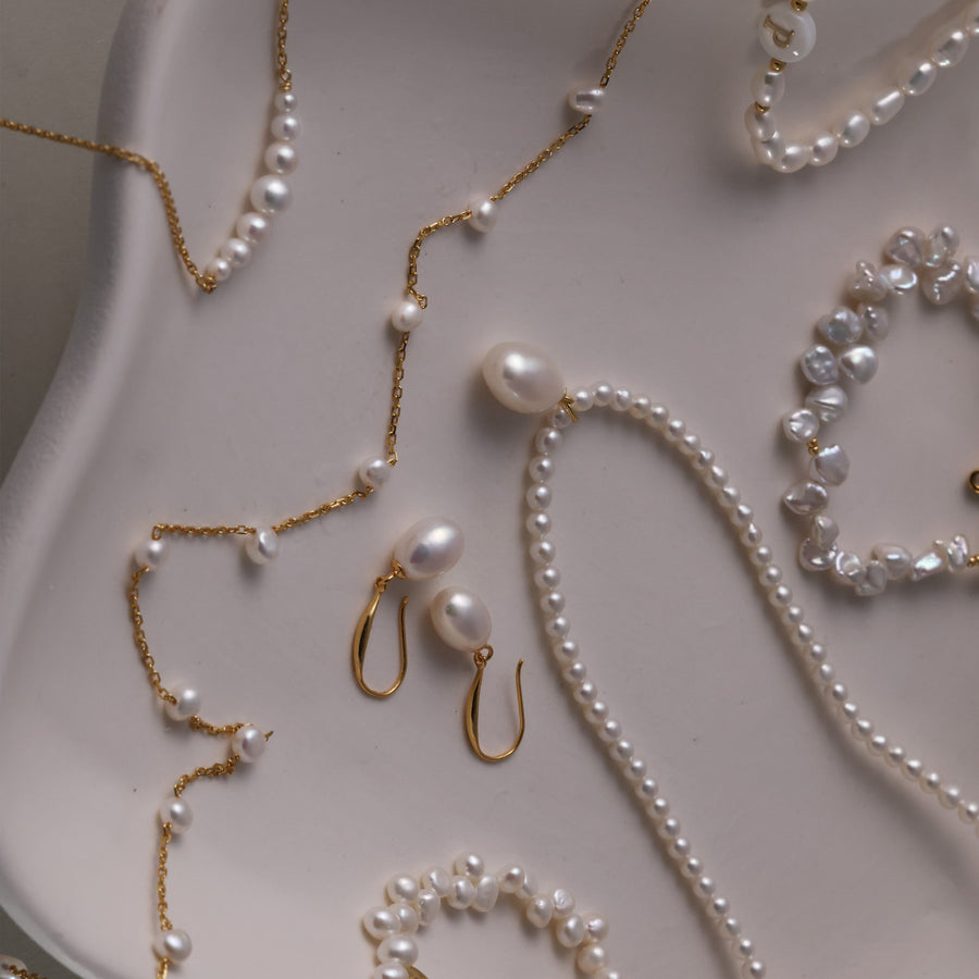 Bracelet with freshwater pearls