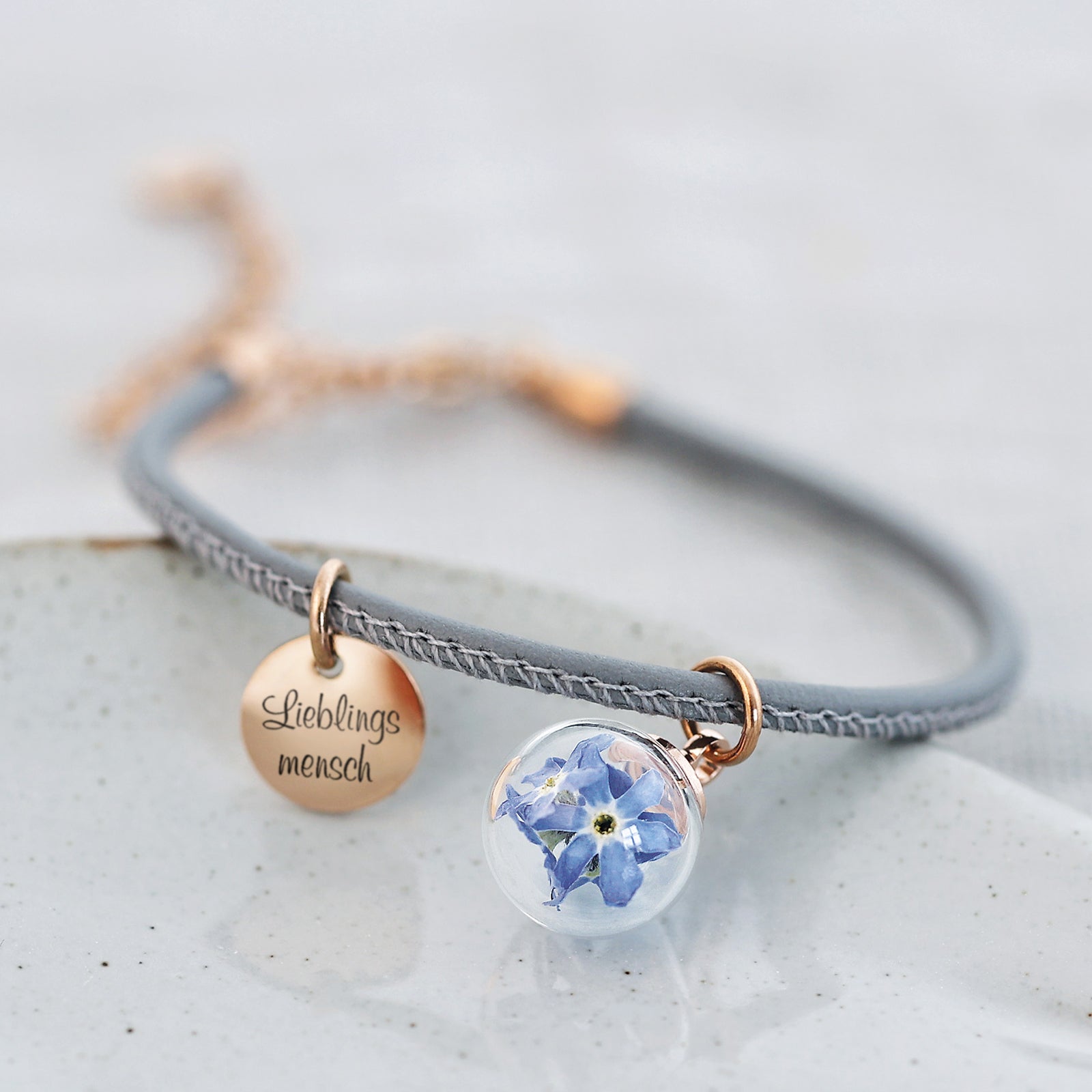 Personalized leather bracelet with real forget-me-not