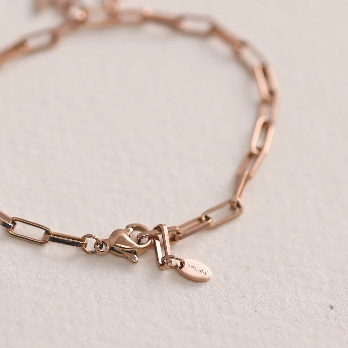 Glieder Armband mit Herz-Anhänger - Personalisierte - Edelstahl Armkettchen mit Gravur - Layered Armkette - Geschenk für sie - AE011 - VIVIANNASCHMUCK