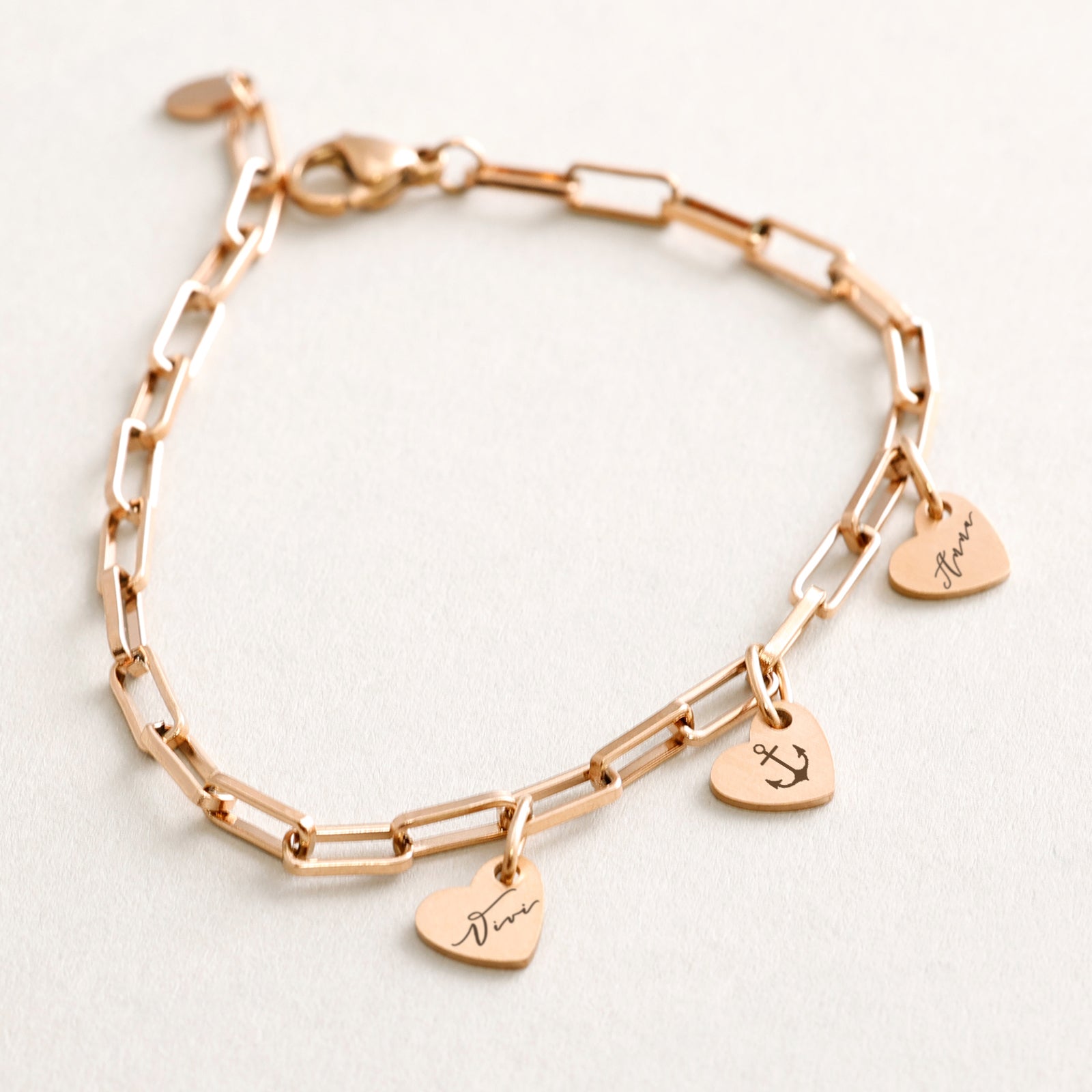 Geschenk für Mama mit Karte - Armband mit Name - Personalisiertes Armband - Edelstahl Armkettchen mit Gravur - Familie Armband - LW001 - VIVIANNASCHMUCK
