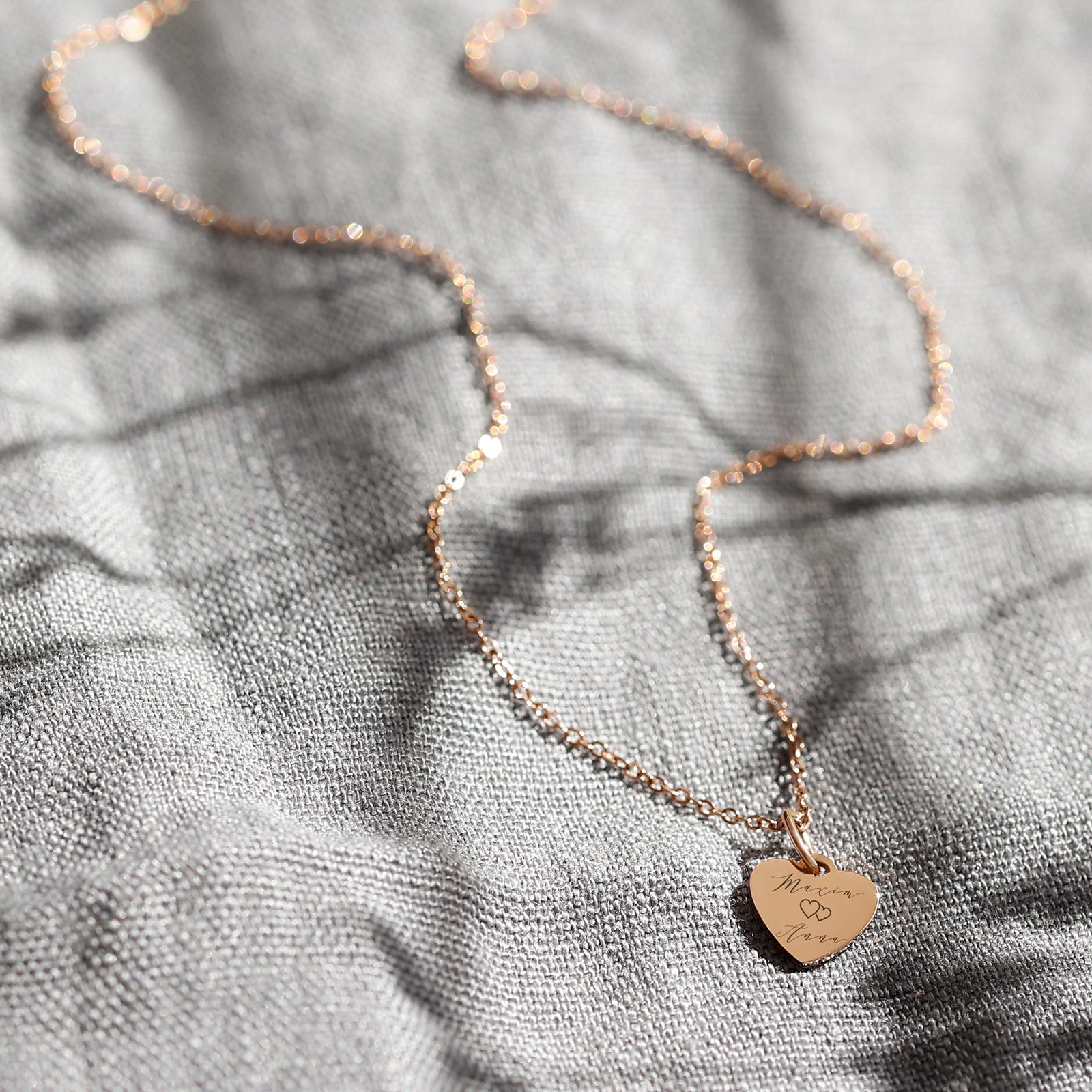 Personalized waterproof necklace with heart pendant | VIVIANNA
