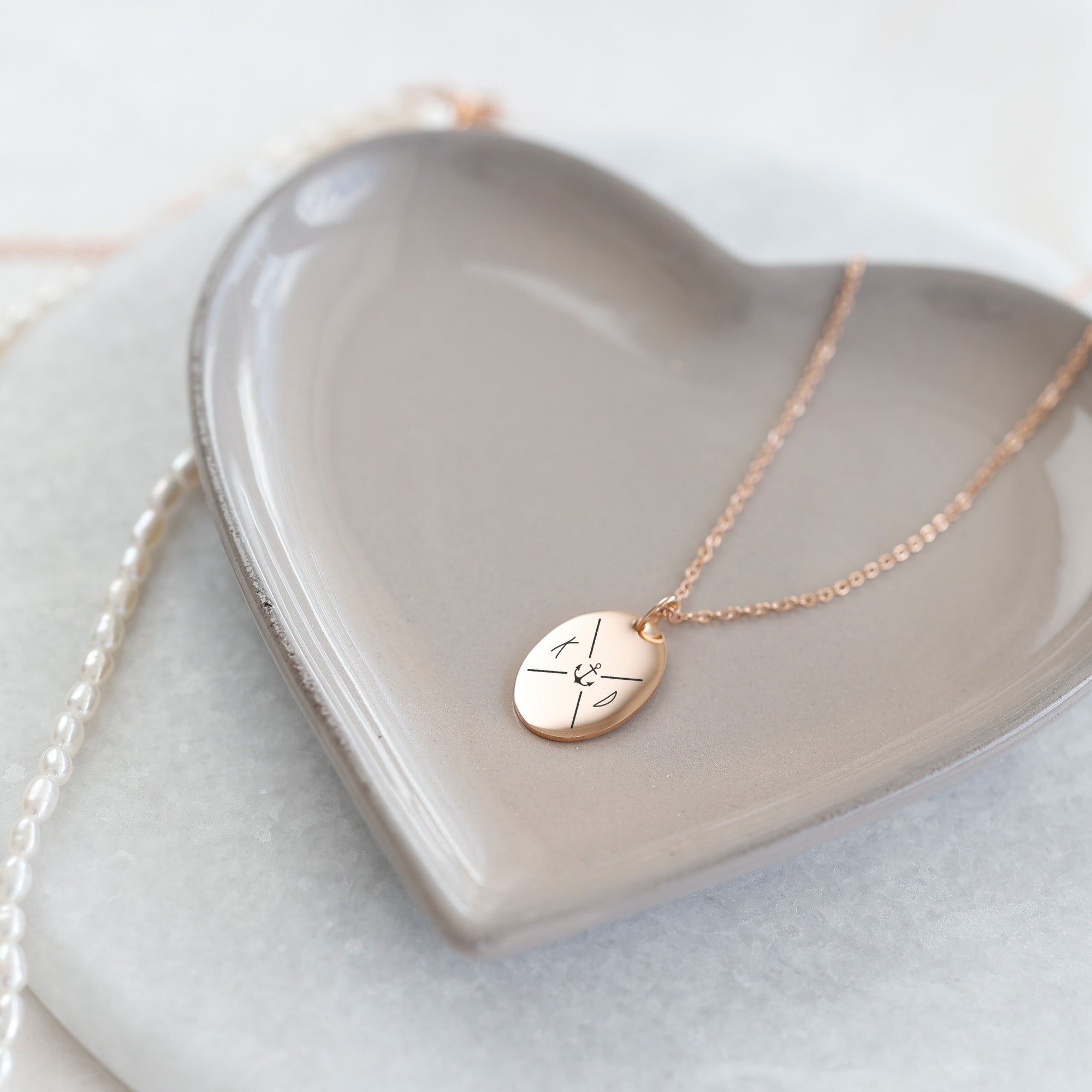 Personalisierte Kette mit ovalem Anhänger - VIVIANNASCHMUCK