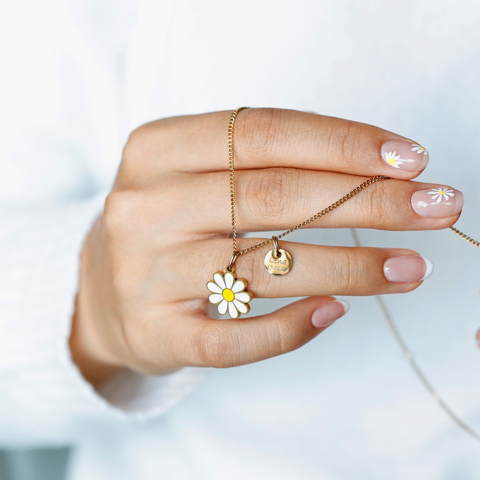 Personalisierte Gänseblümchen Anhänge Halskette - Florale mit Gravur - Panzerkette - Glück Blütenschmuck - Frühlings Geschenk - KE017 - VIVIANNASCHMUCK