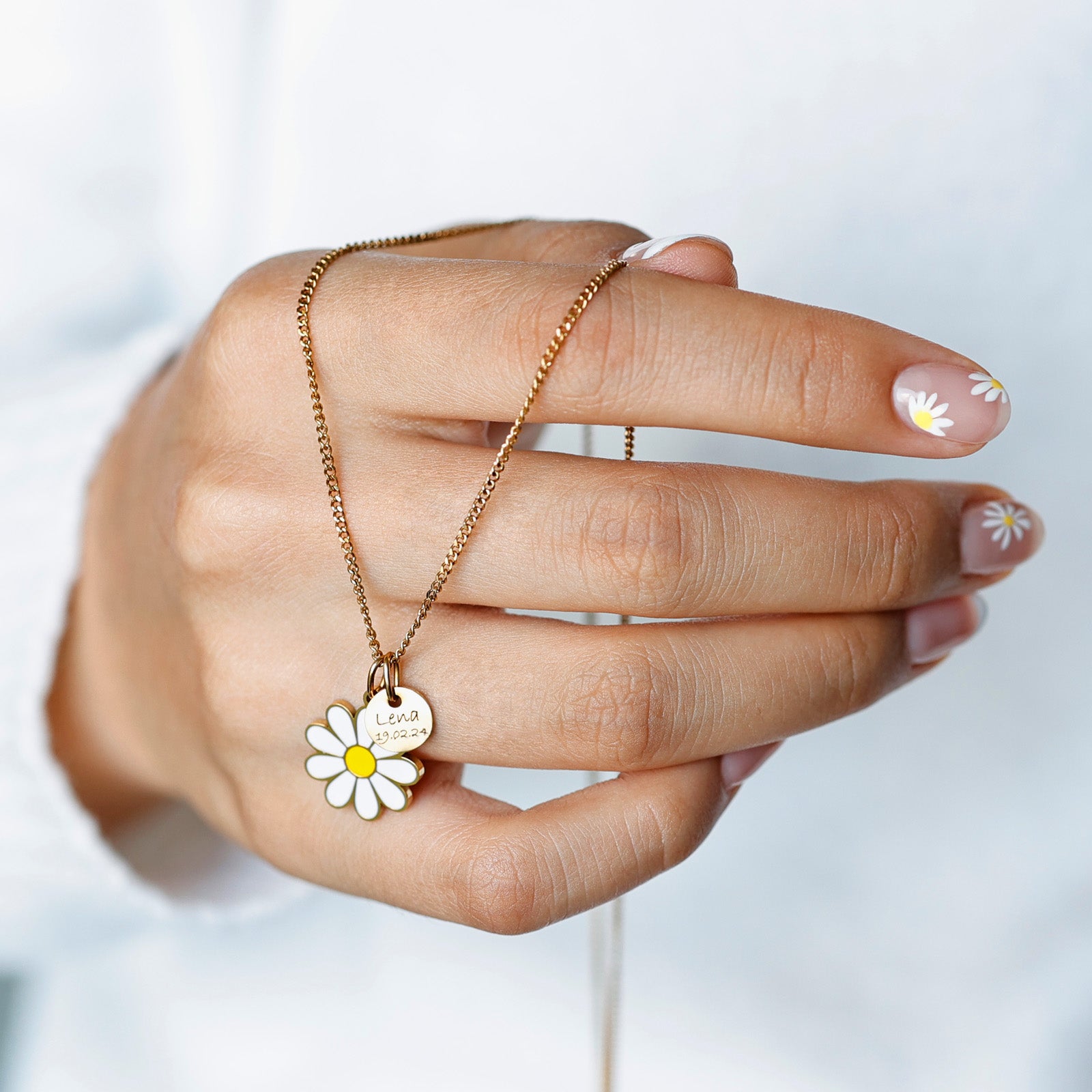 Personalisierte Gänseblümchen Anhänge Halskette - Florale mit Gravur - Panzerkette - Glück Blütenschmuck - Frühlings Geschenk - KE017 - VIVIANNASCHMUCK