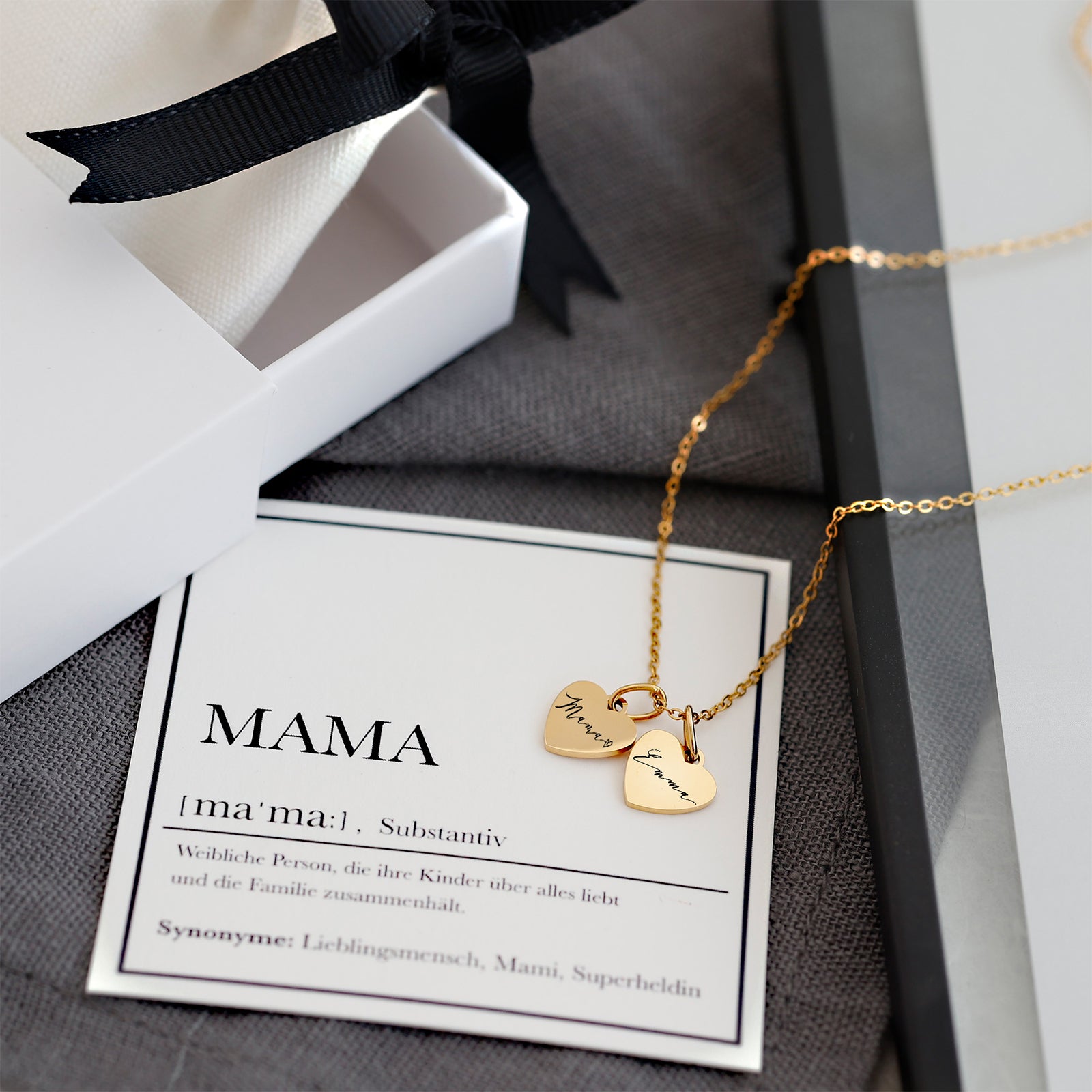 Personalisierte Halskette mit Herzchen - Geschenkset für Mama