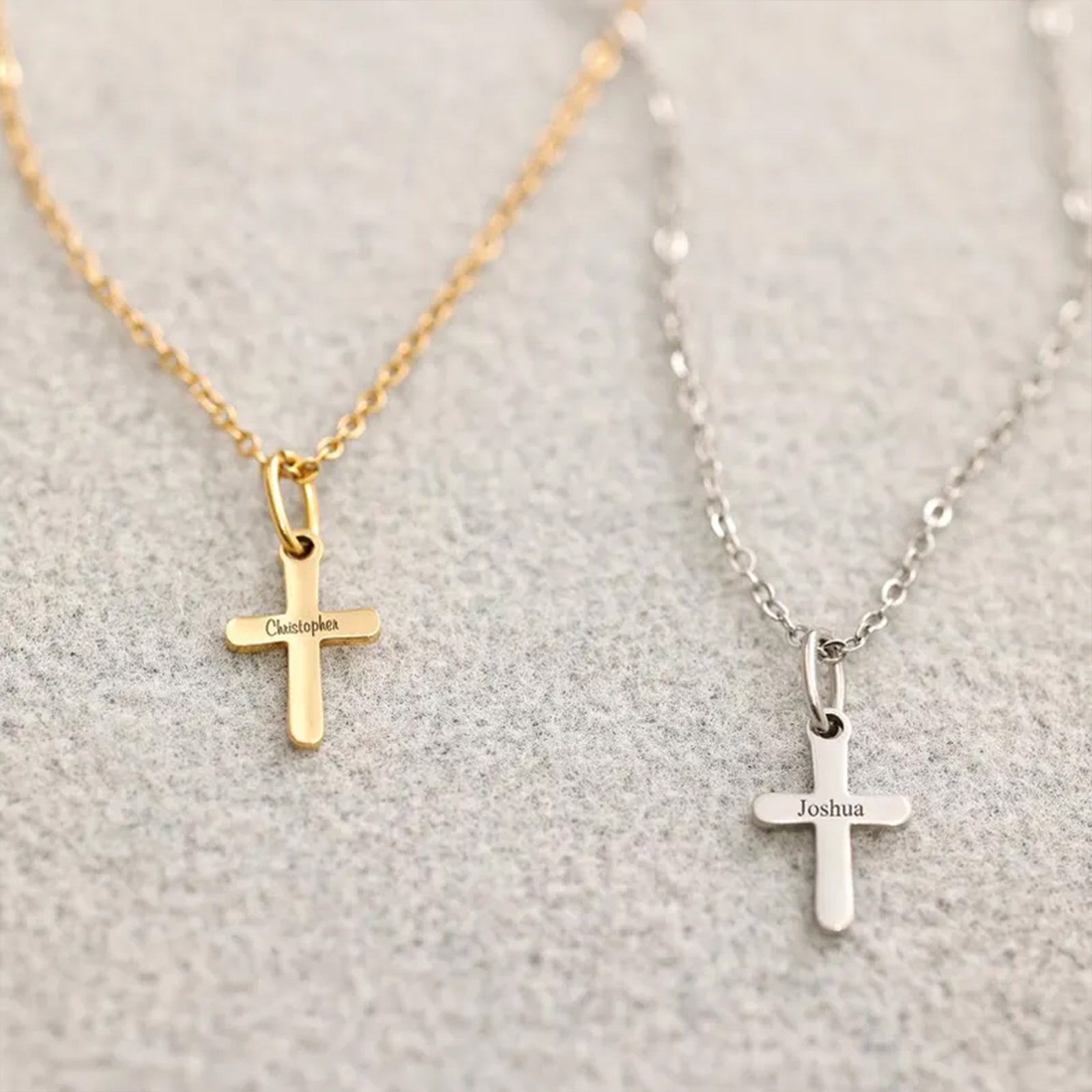 Mini Kreuz-Kette - Geschenk zur Kommunion mit Karte