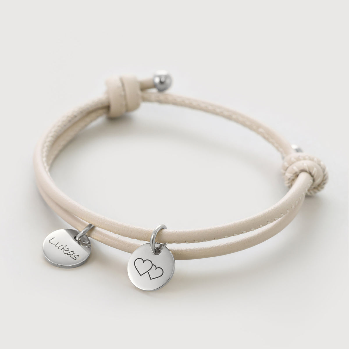Personalisiertes Lederarmband mit Gravurplättchen