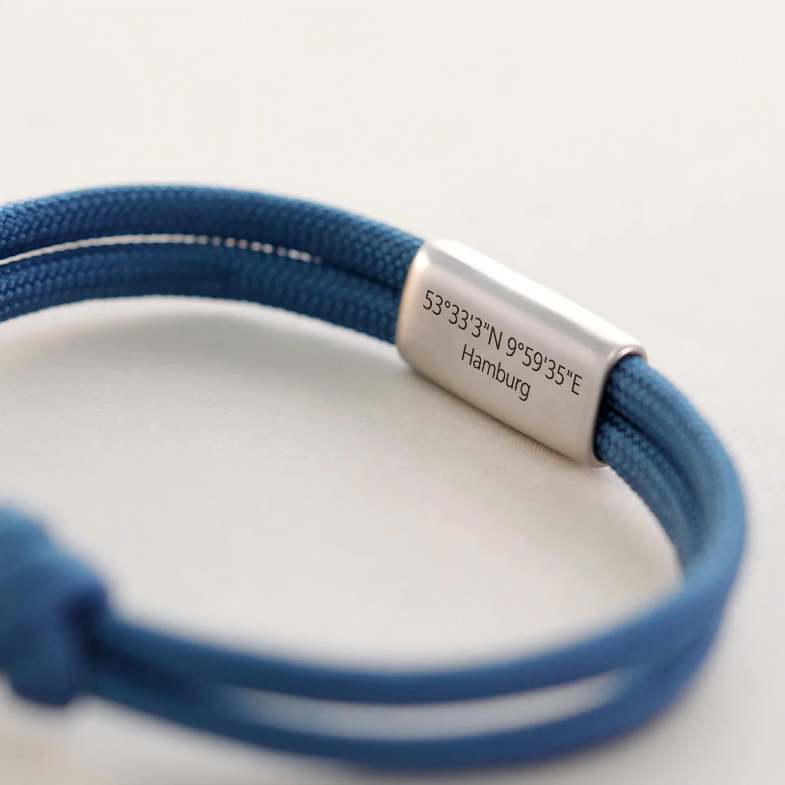 Personalisiertes Segeltau Armband Herren – Lieblingsort als Landkarte & Koordinaten