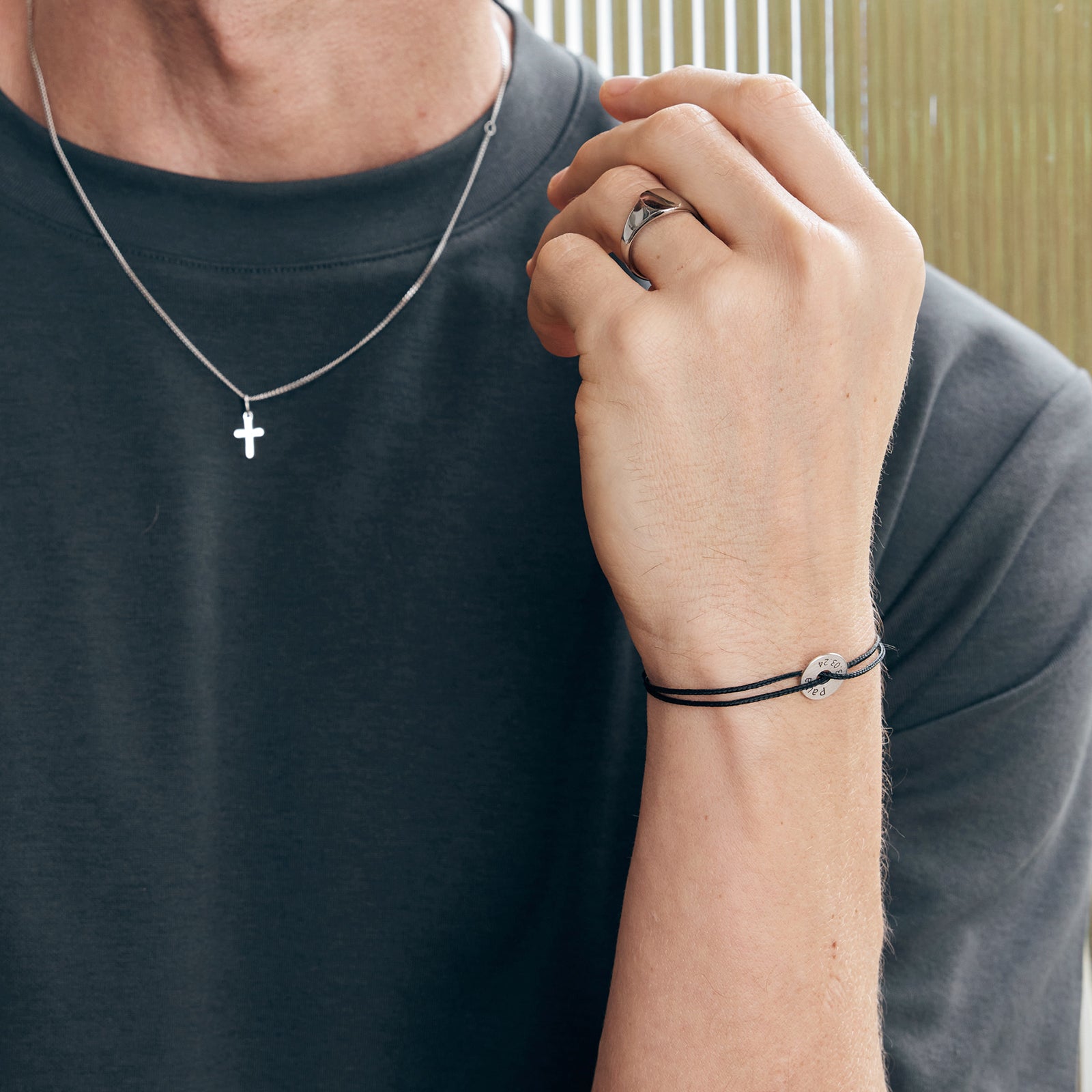 Set für zwei – Partnerarmbänder mit Gravur