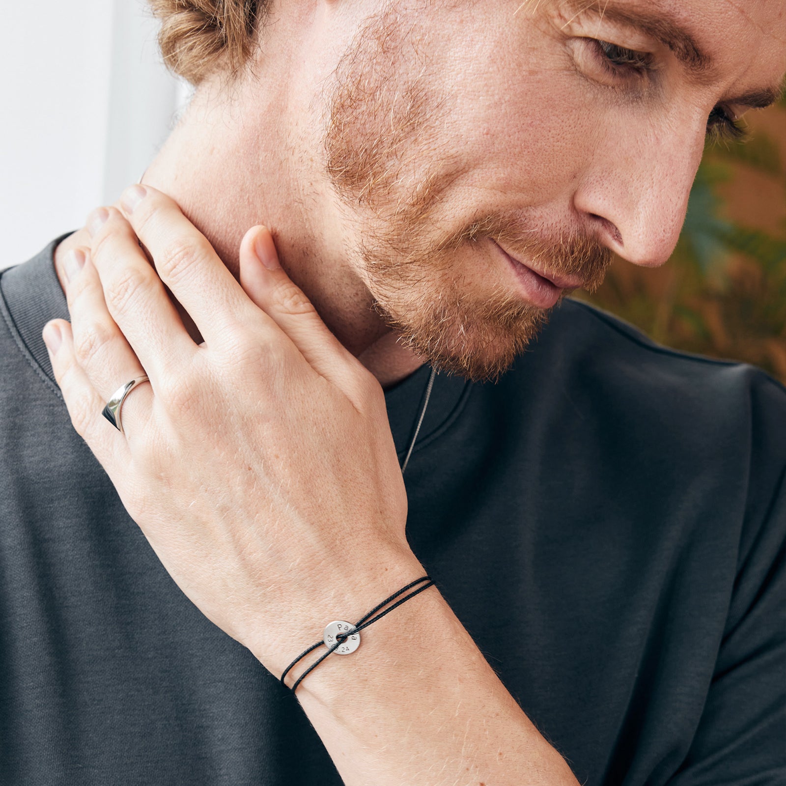Set für zwei – Partnerarmbänder mit Gravur
