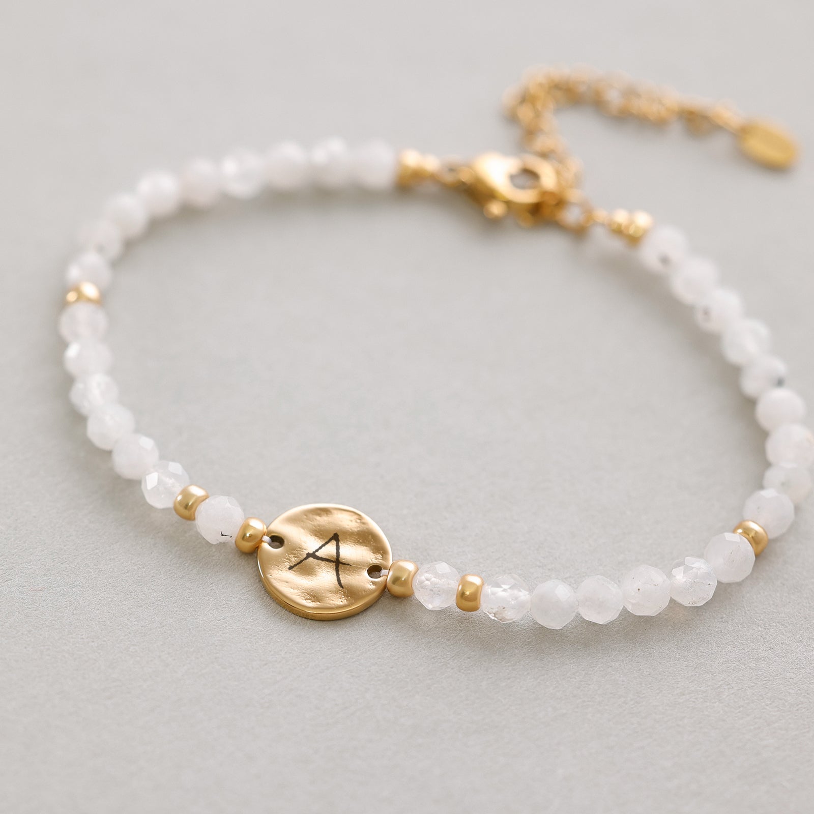 Personalized bracelet made of lapis lazuli and freshwater pearls - 925 silver - energy bracelet - gemstone - healing stone bracelet - AS012