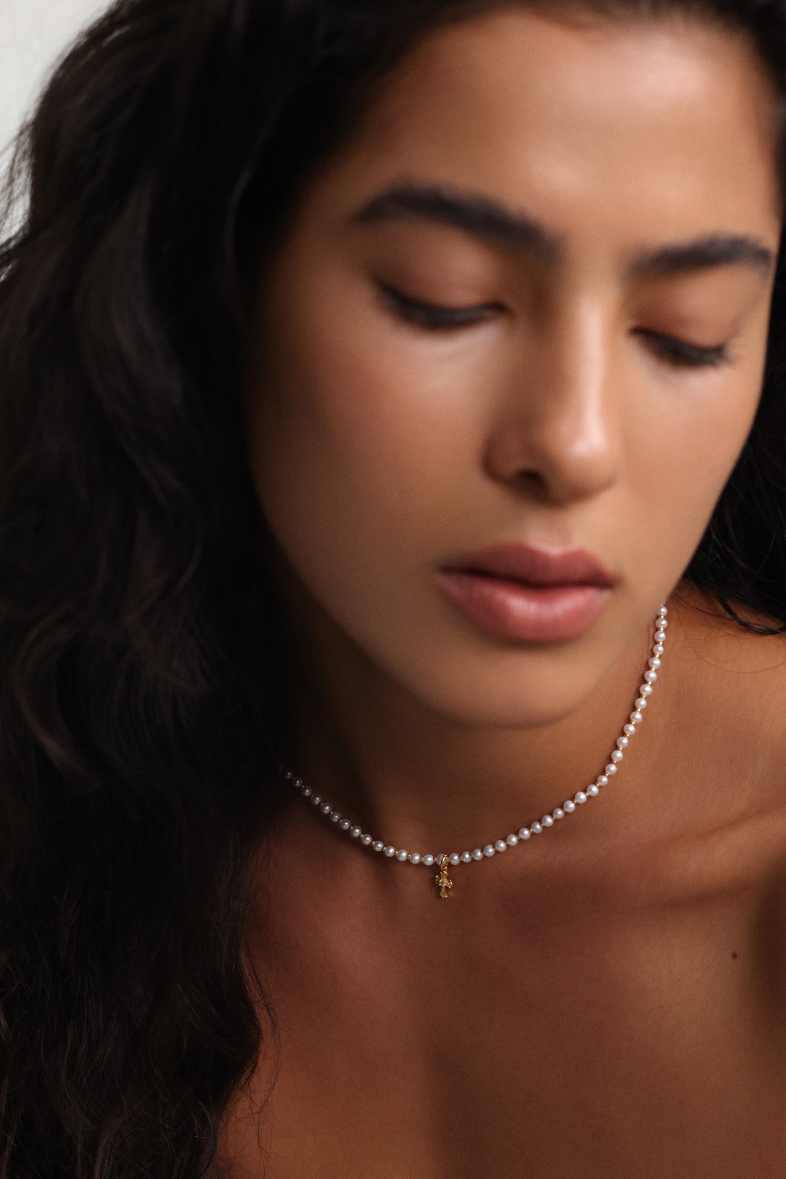 Süßwasserperlen Halskette mit funkelndem Kreuz - 925er Sterling Silber