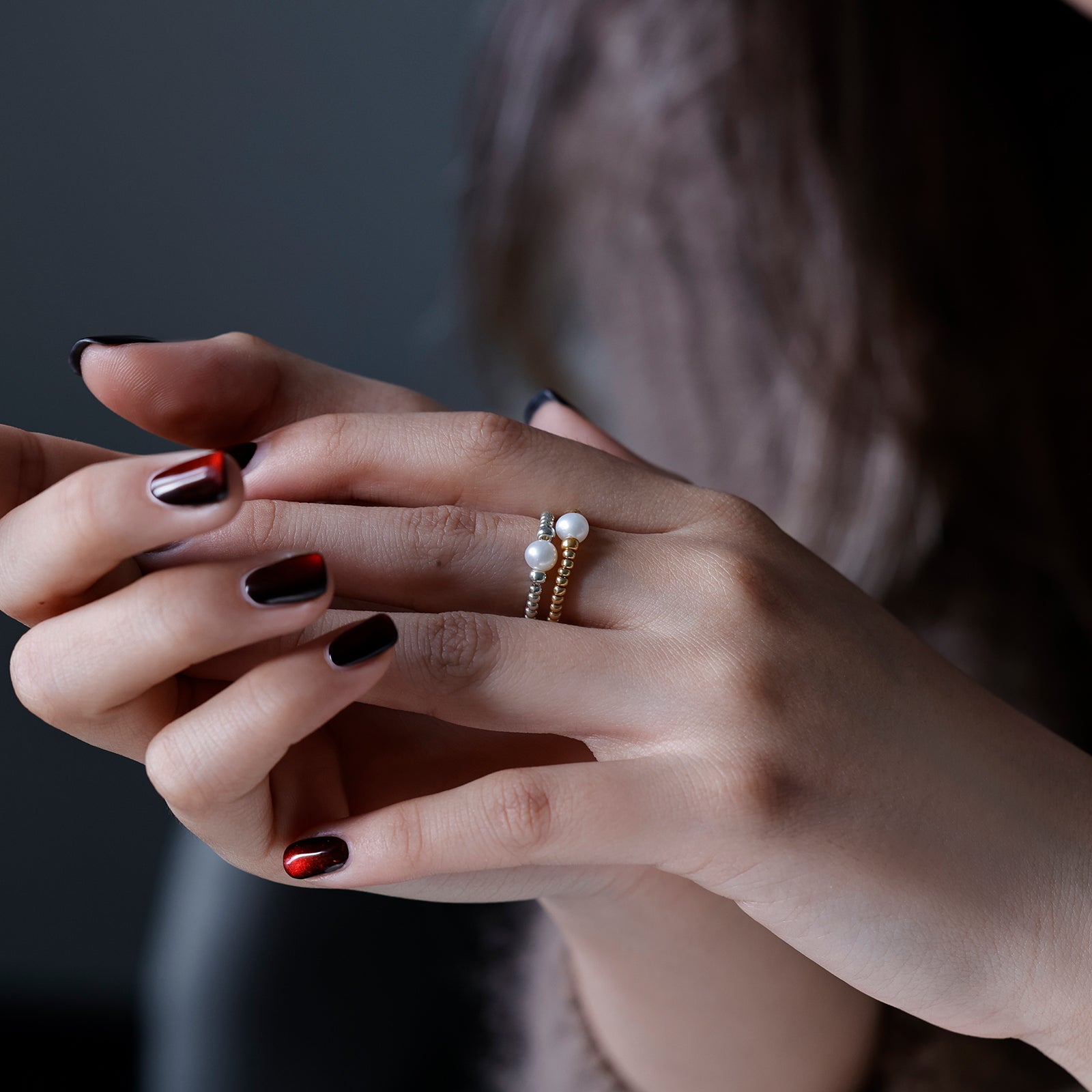 Flexible Ring mit echter Süßwasserperle